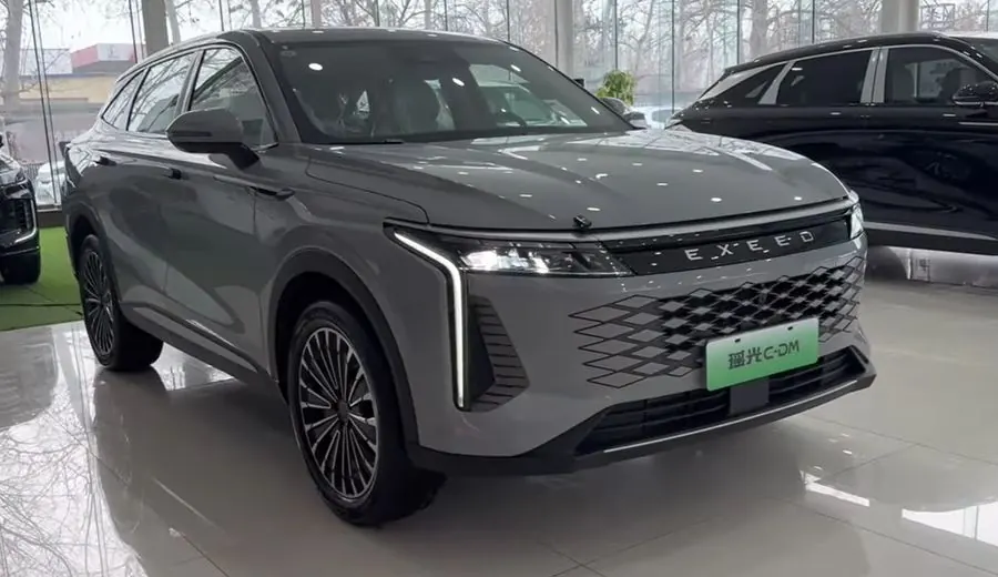 OMODA 9 / Exeed RX C-DM – dane i import FutureMotors