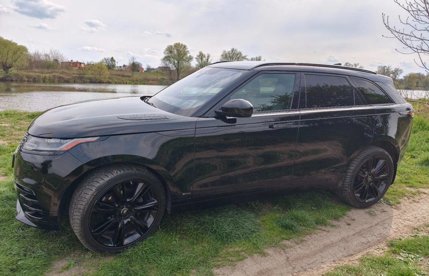 Range Rover Velar SE R-Dynamic – zdjęcie 1